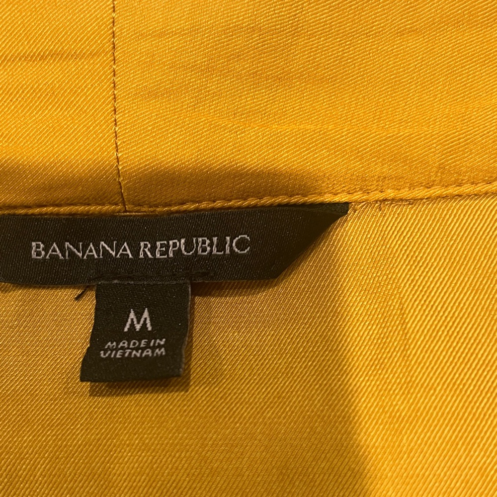 Banana Republic Yellow Sleeveless Wrap Top - Picture 9 of 16